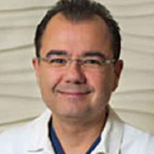 Image of doctor Babak Yaghmai